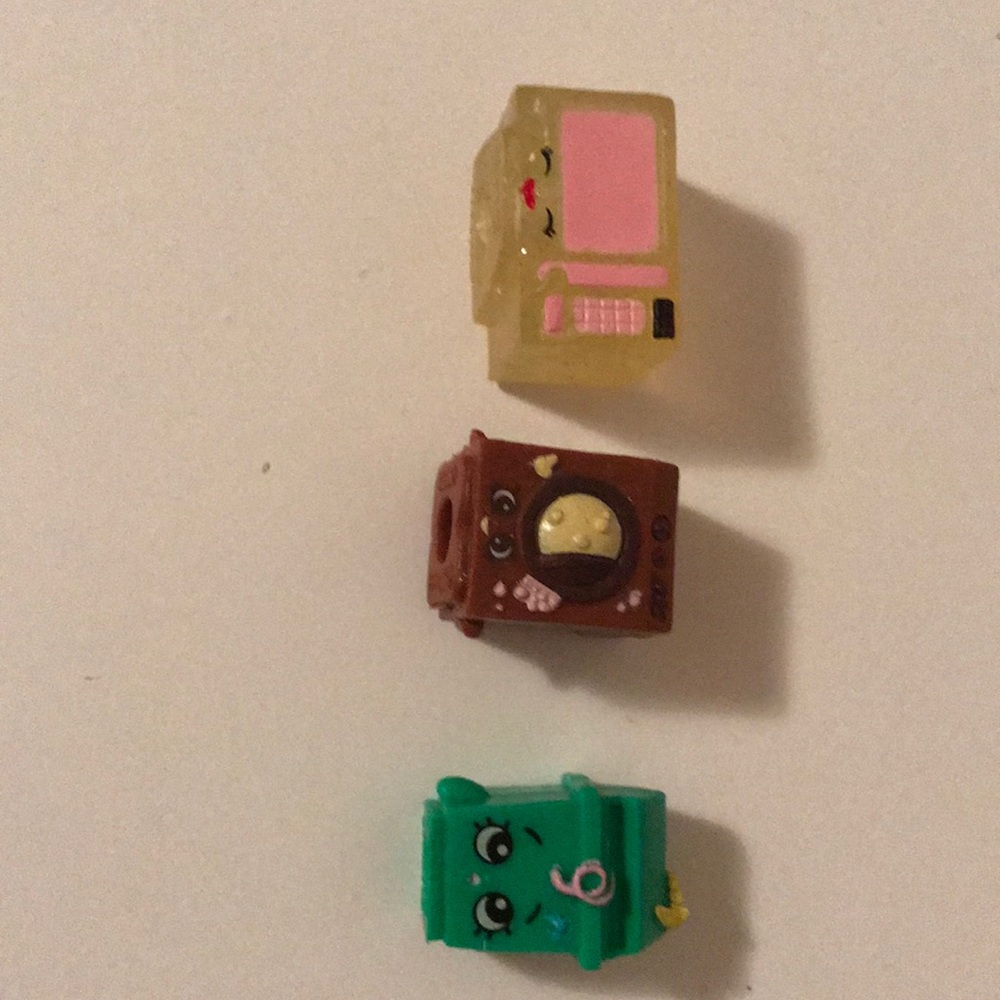 3 shopkins